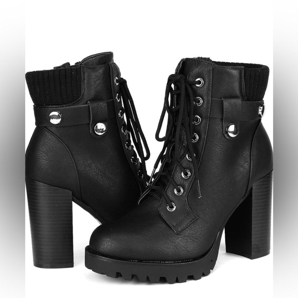 Women's  Black Lace-Up Block /Chunky  4” High Heel Ankle Boots/ Combat Boots NIB